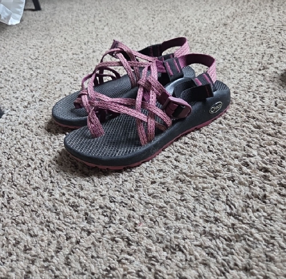 Chacos Size 7 - Picture 2 of 4